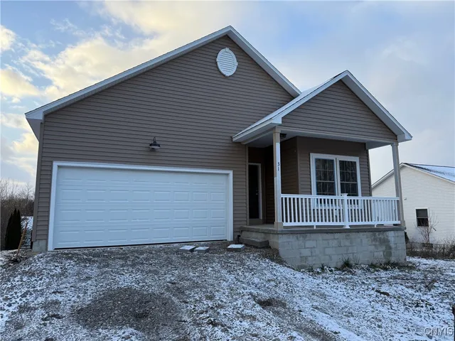 $414,999 | 10 Platten Drive, Elbridge, NY 13080