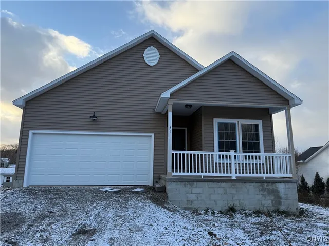 $414,999 | 10 Platten Drive, Elbridge, NY 13080