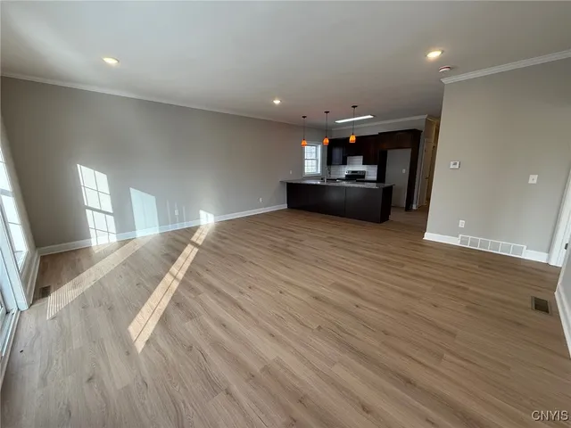 $414,999 | 10 Platten Drive, Elbridge, NY 13080