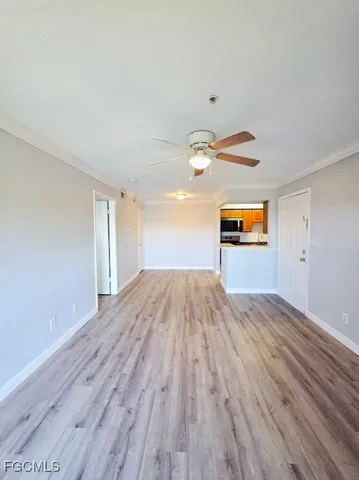 $1,090 | 2845 Winkler Avenue, Unit 317, Fort Myers, FL 33916