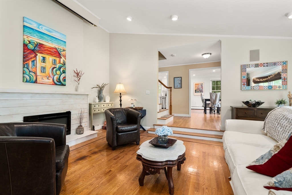 3 Berkeley Road Wellesley, MA 02482 - Photo 12 of 34