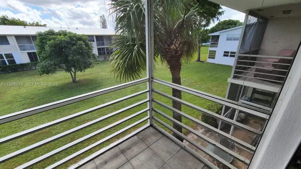 $1,400 | 135 Coventry F, Unit 135, West Palm Beach, FL 33417