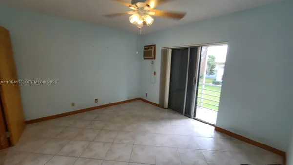$1,400 | 135 Coventry F, Unit 135, West Palm Beach, FL 33417