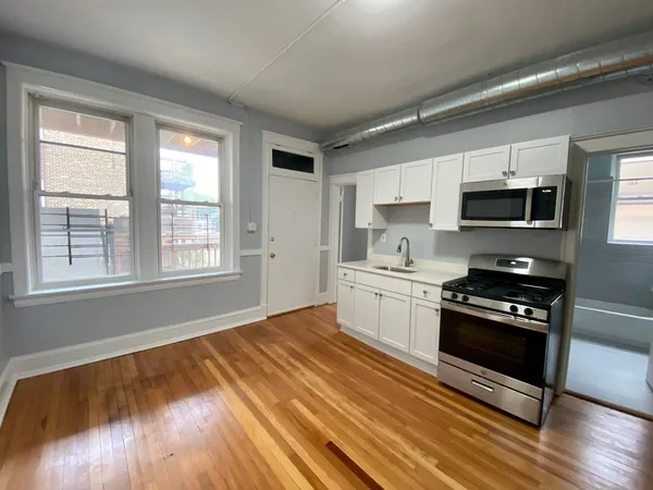 $2,150 | 2150 West Iowa Street, Unit 3, Chicago, IL 60622