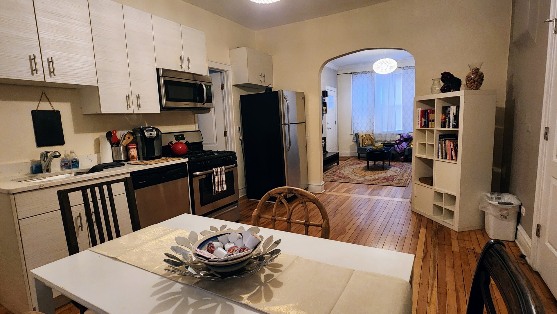 2150 West Iowa Street, Unit 3 Chicago, IL 60622 - Photo 4 of 11
