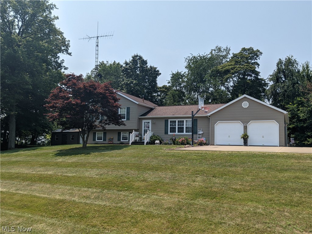 7398 Renner Road Fresno, OH 43824 - Photo 2 of 18 Gallery Image 2