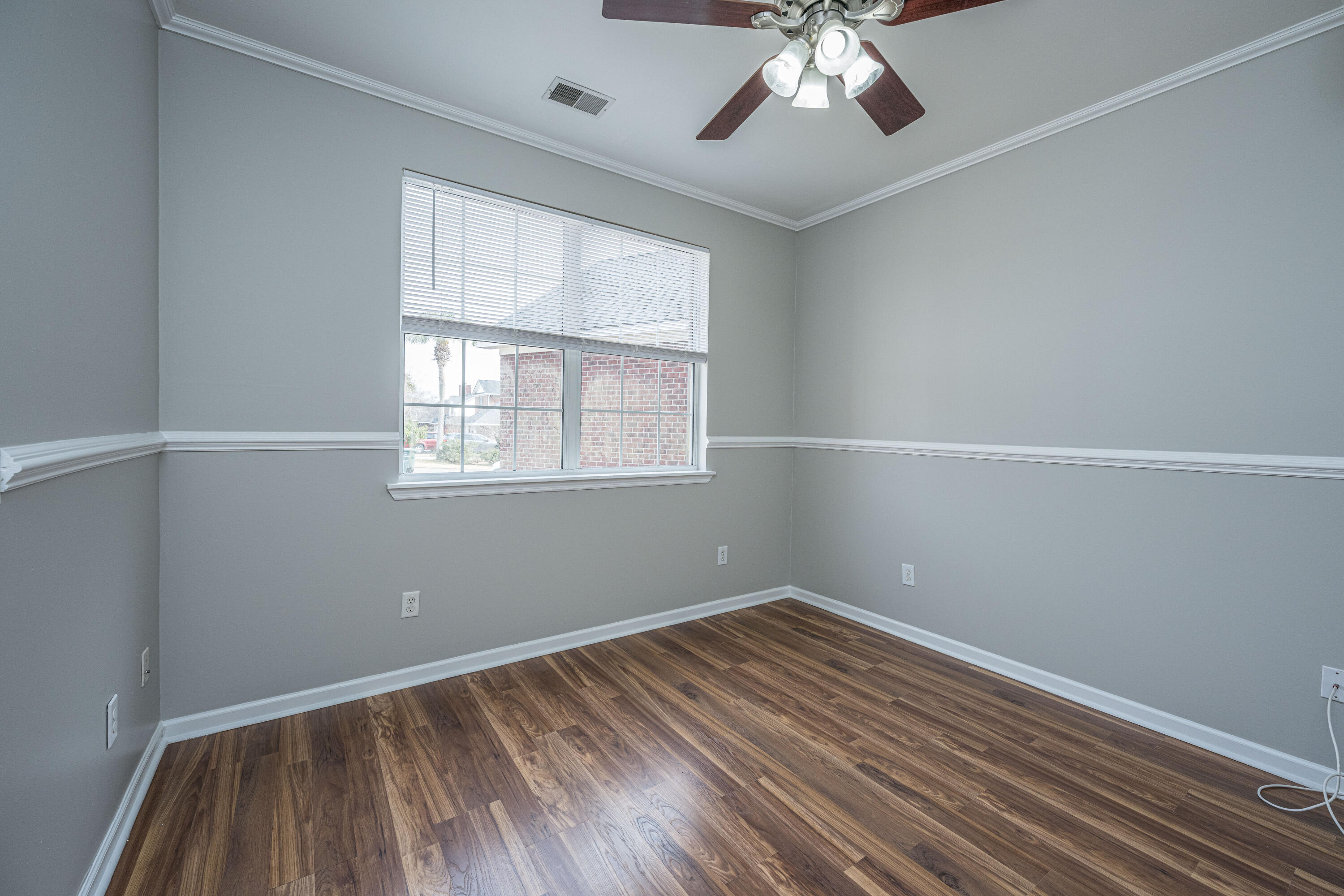 1319 Lark Lane Hanahan, SC 29410 - Photo 12 of 35 1319LarkLn034