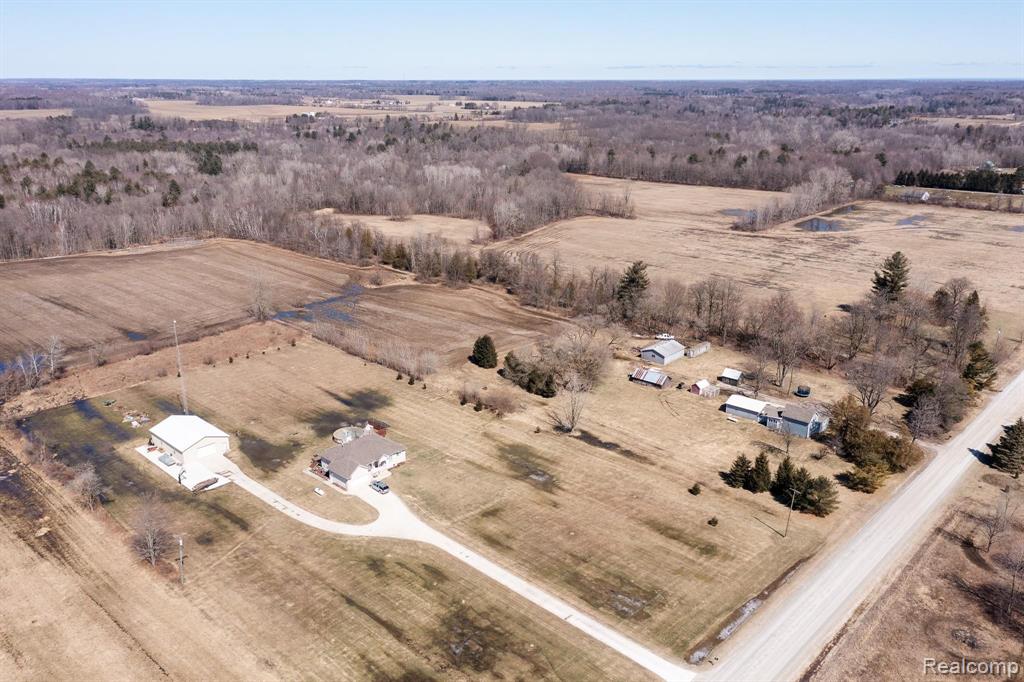 8014 Imlay City Road Avoca, MI 48006 - Photo 31 of 47