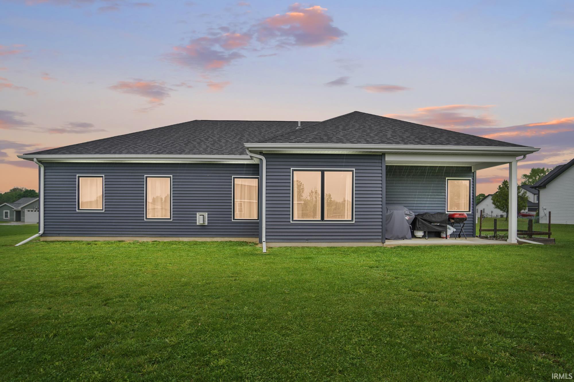 422 Westward Drive Butler, IN 46721 - Photo 2 of 35