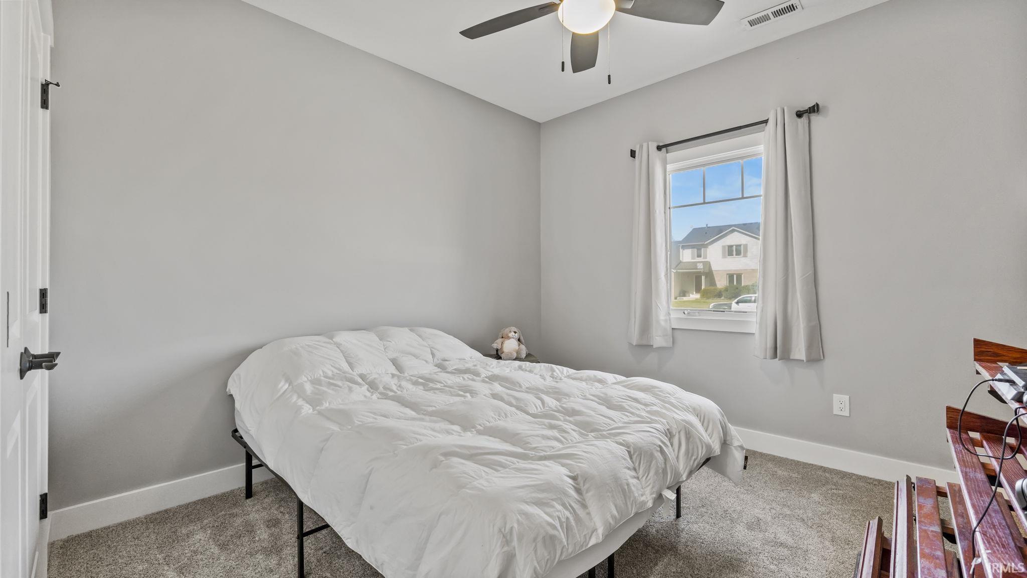 422 Westward Drive Butler, IN 46721 - Photo 32 of 35