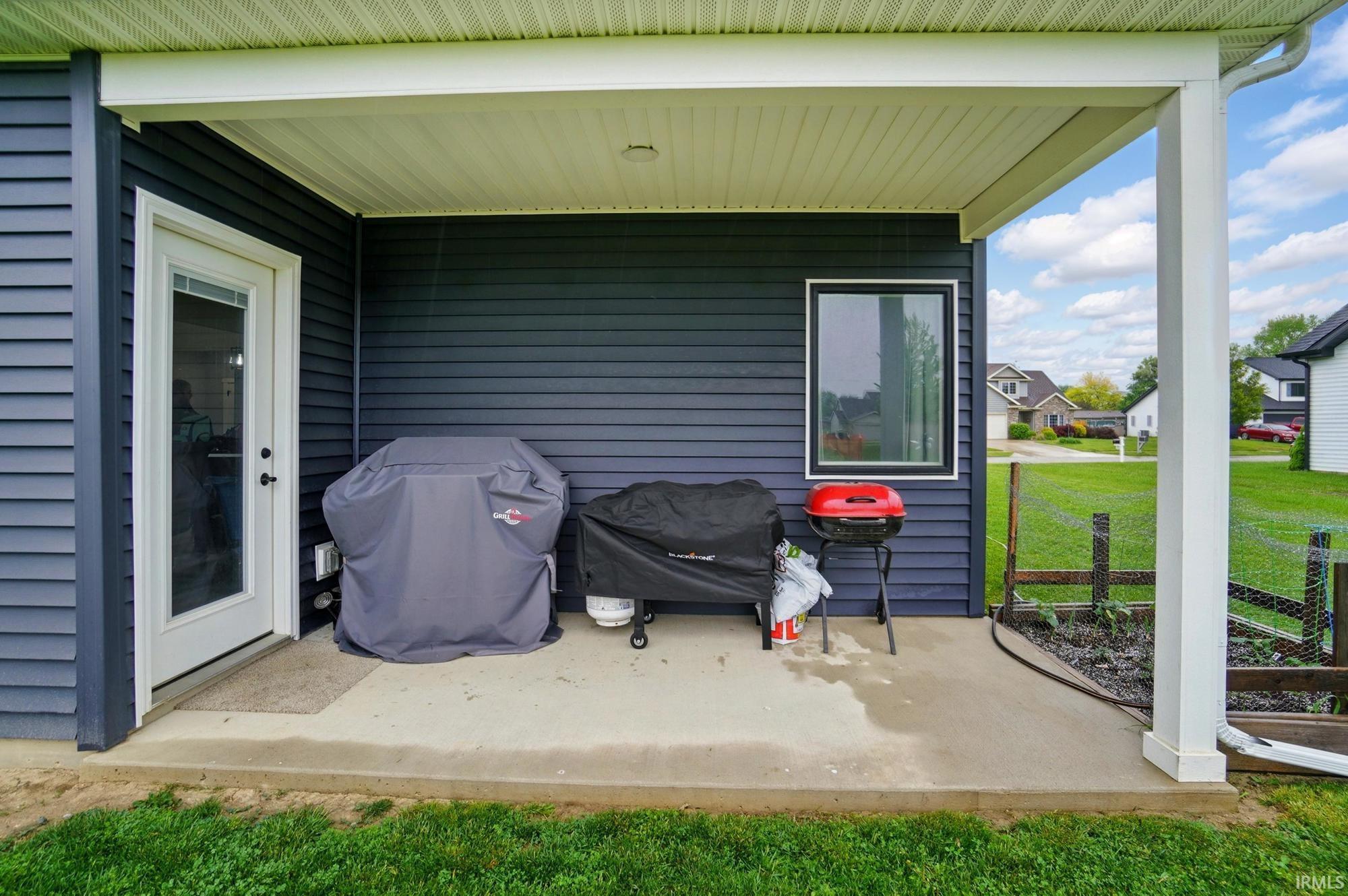 422 Westward Drive Butler, IN 46721 - Photo 10 of 35