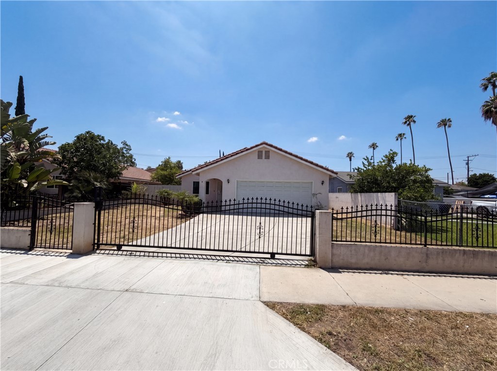 1774 Seventh Street Riverside, CA 92507 - Photo 1 of 14