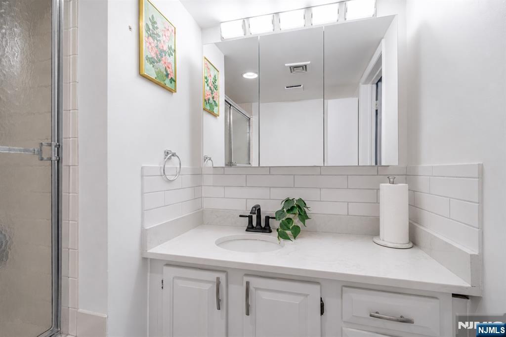 15 Boulder Run Road, Unit 148 Paterson, NJ 07501 - Photo 16 of 29