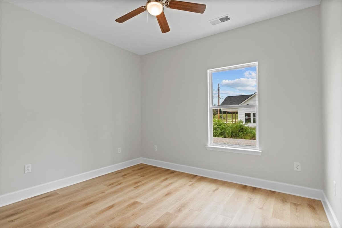 132 Eno Road Dickson, TN 37055 - Photo 23 of 28 Gallery Image 23