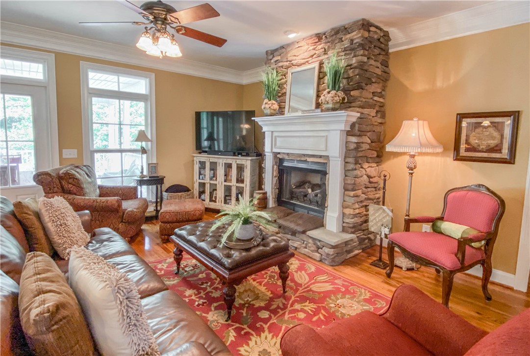 371 Friendship Valley Road Seneca, SC 29678 - Photo 14 of 50 Gallery Image 14