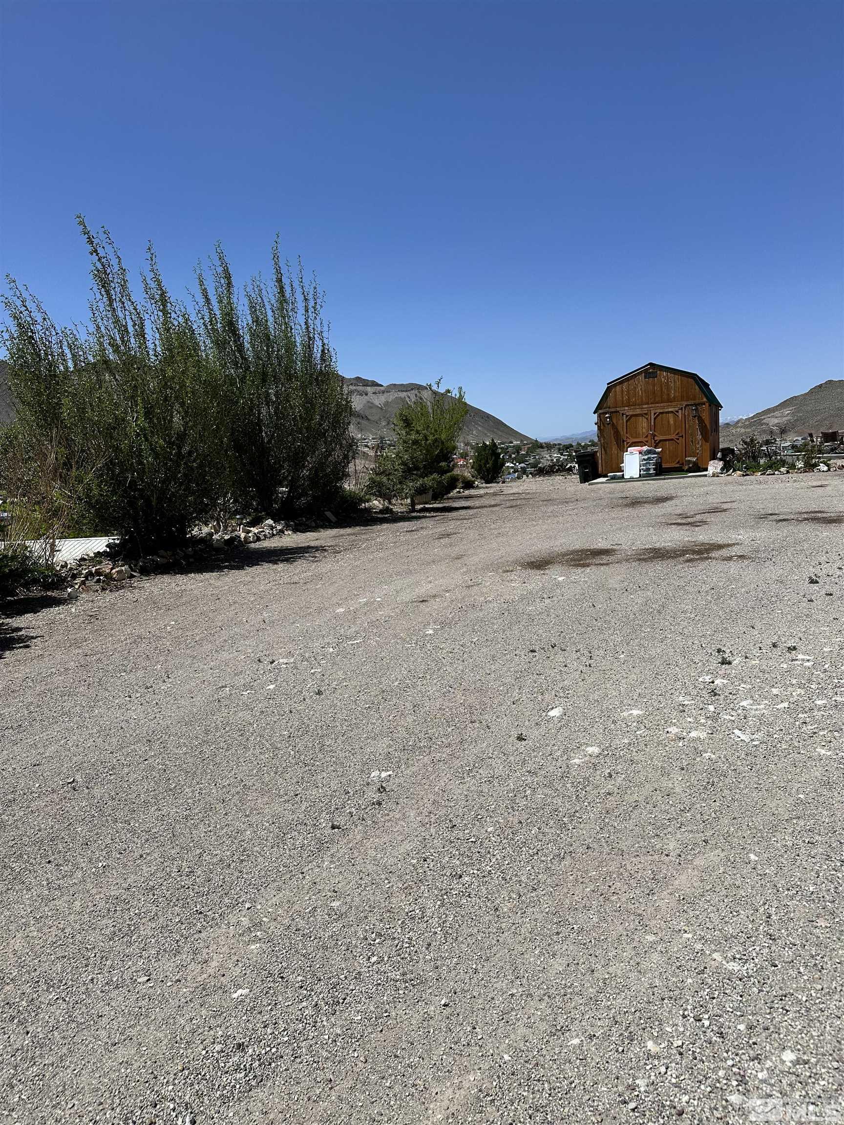 580 Silver Circle Tonopah, NV 89049 - Photo 9 of 37 a view of outdoor space and yard