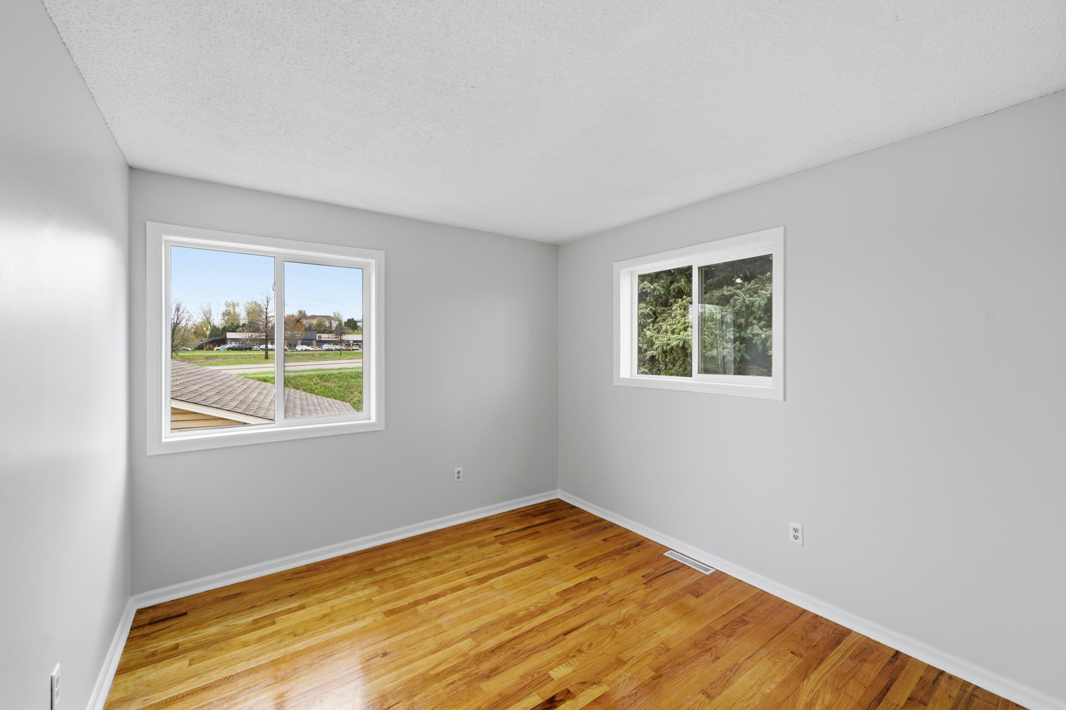 15964 Granada Avenue Apple Valley, MN 55124 - Photo 24 of 28