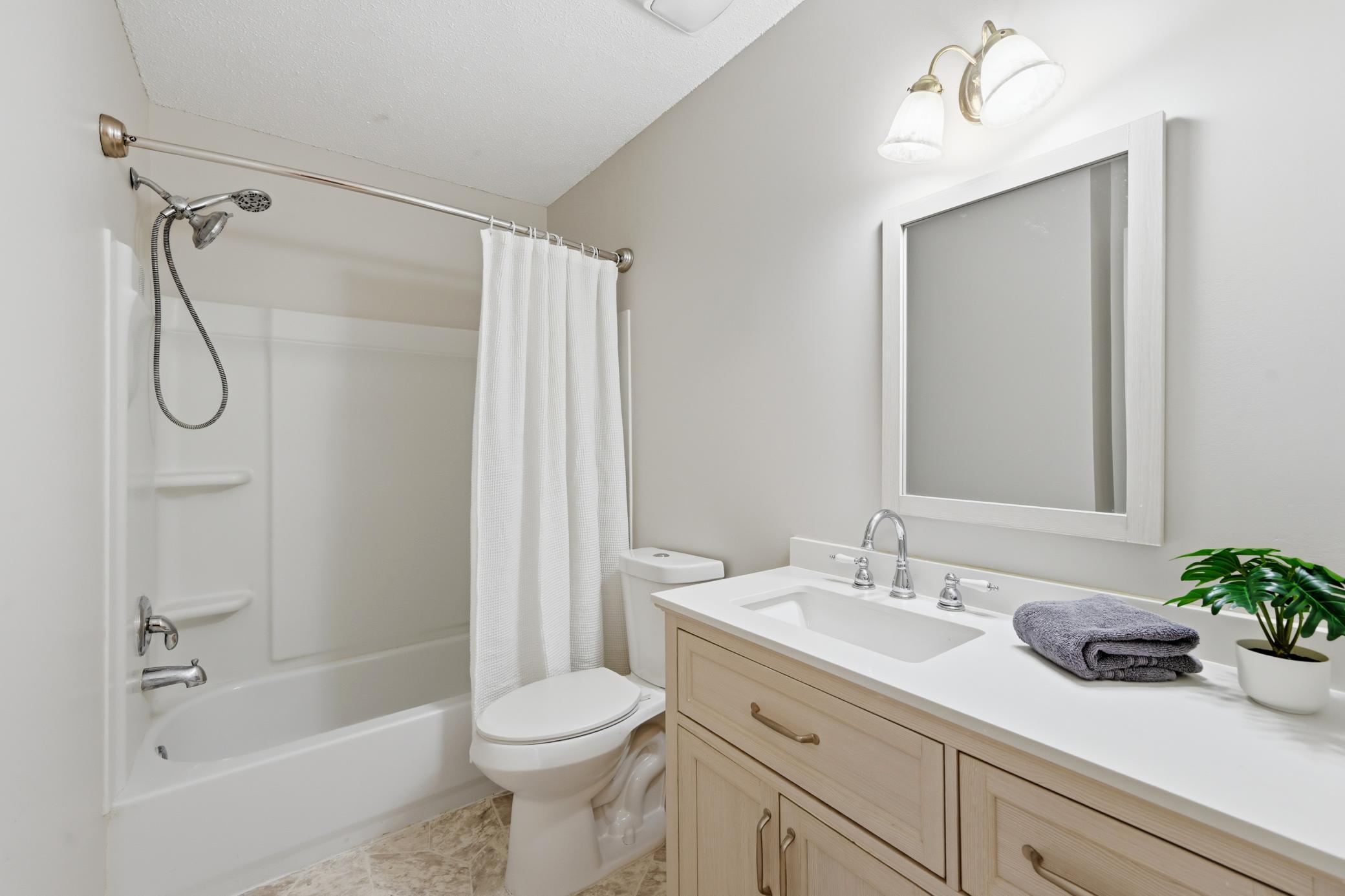 15964 Granada Avenue Apple Valley, MN 55124 - Photo 27 of 28