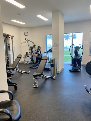 $9,500 | 5200 North Ocean Drive, Unit 1503, Singer Island, FL 33404