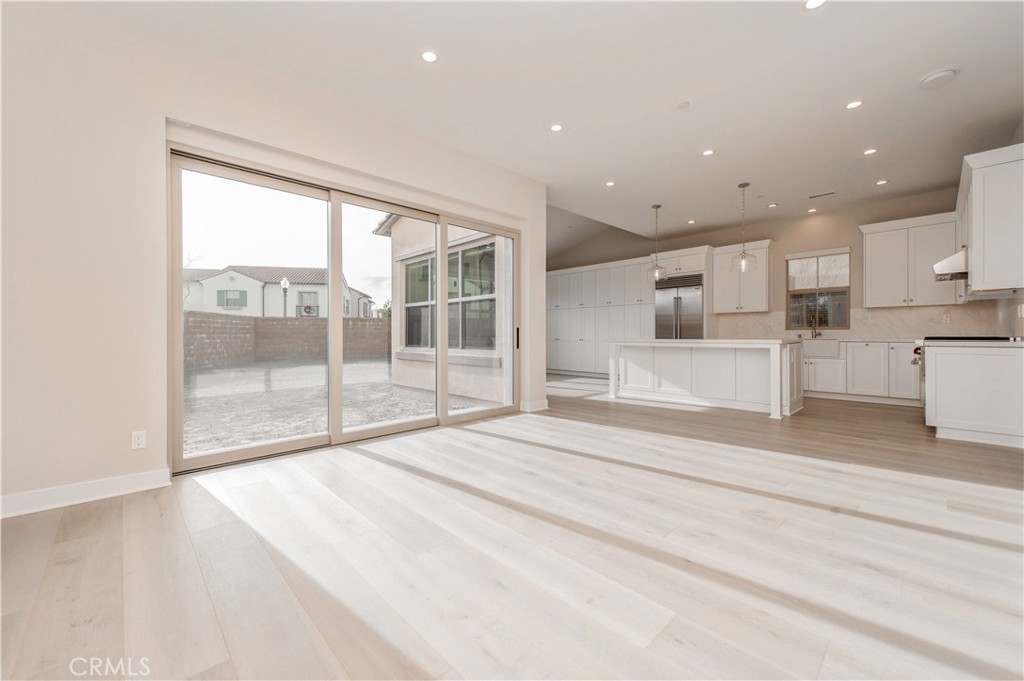 128 Rimstone Irvine, CA 92618 - Photo 11 of 35