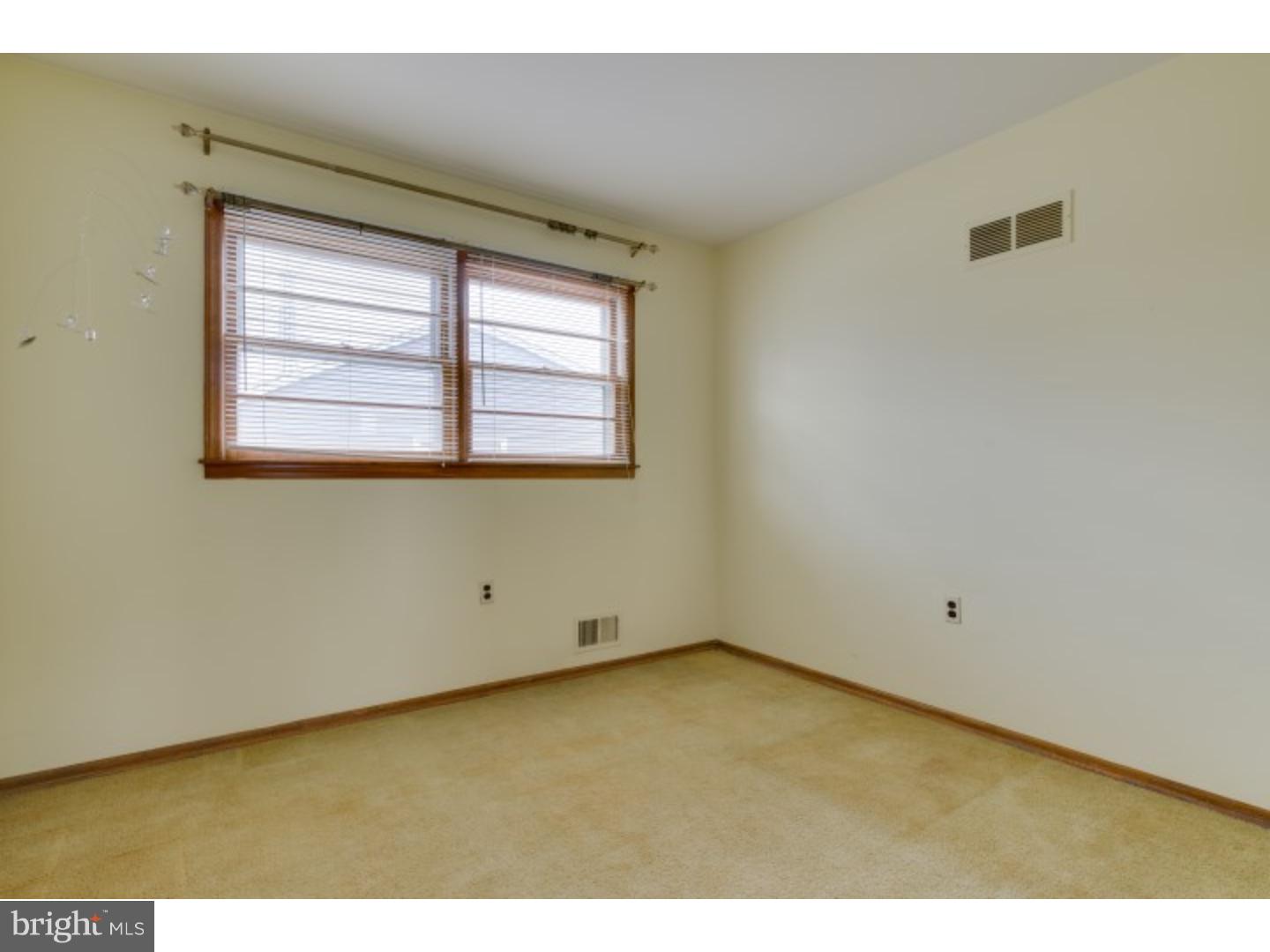13 Weyburne Road Hamilton, NJ 08690 - Photo 14 of 25