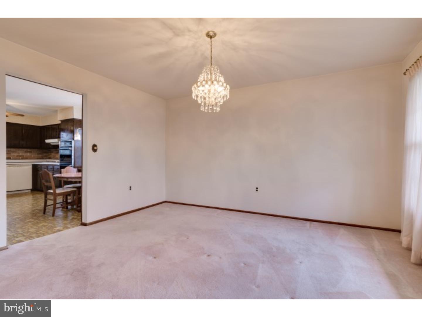 13 Weyburne Road Hamilton, NJ 08690 - Photo 8 of 25