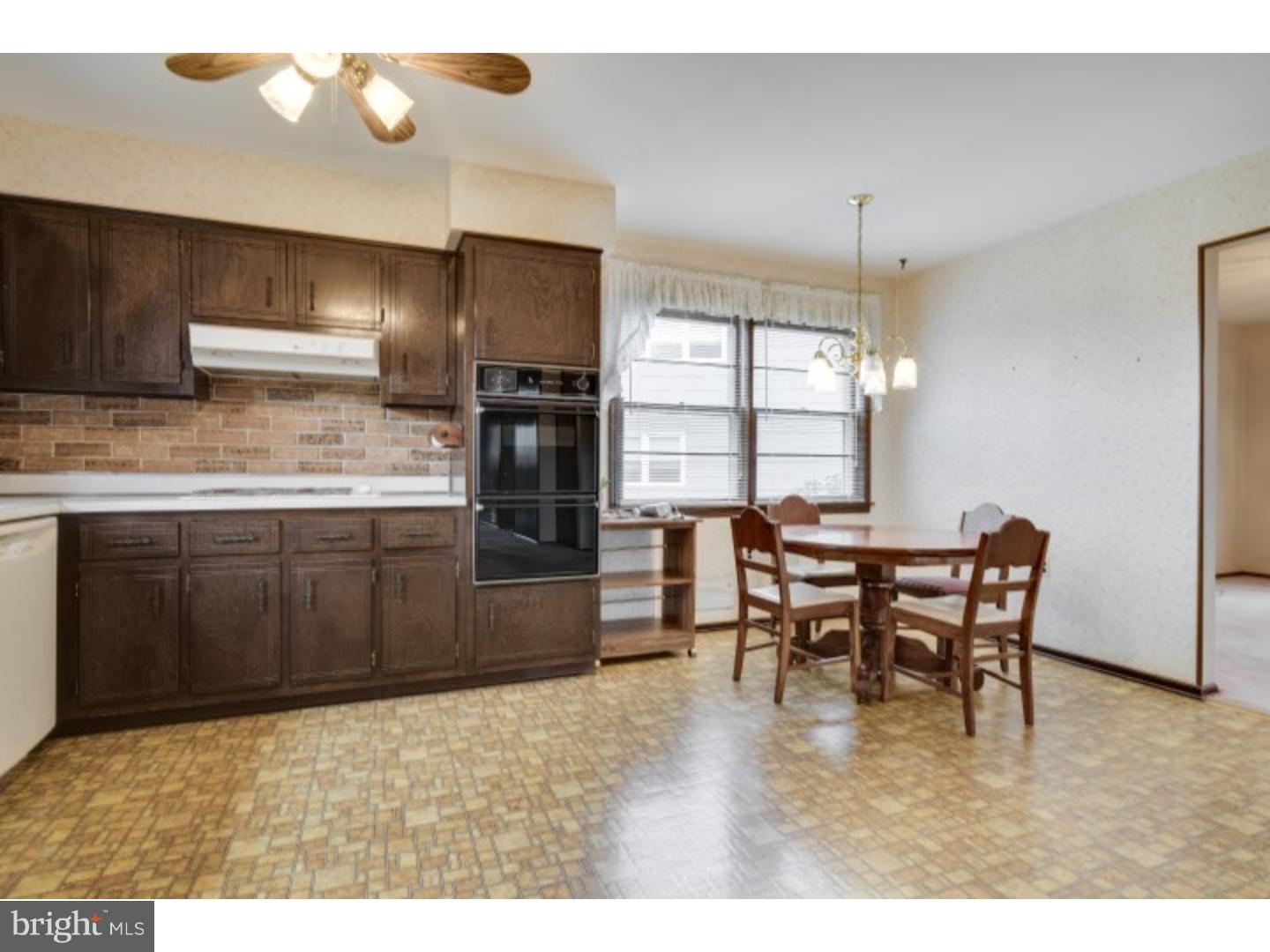 13 Weyburne Road Hamilton, NJ 08690 - Photo 10 of 25