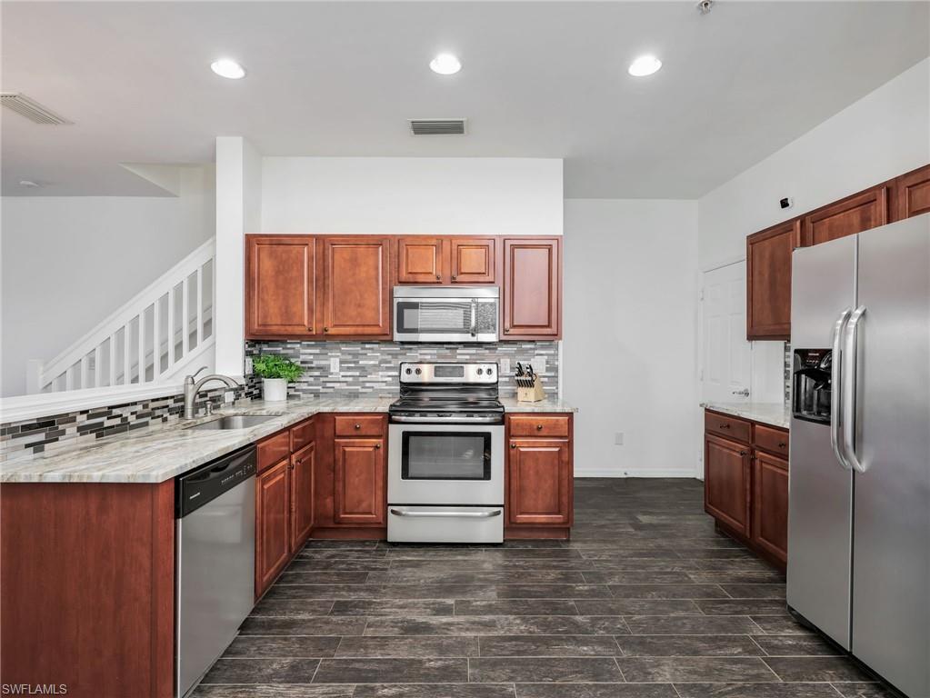 15620 Marcello Circle, Unit 160 Naples, FL 34110 - Photo 8 of 38