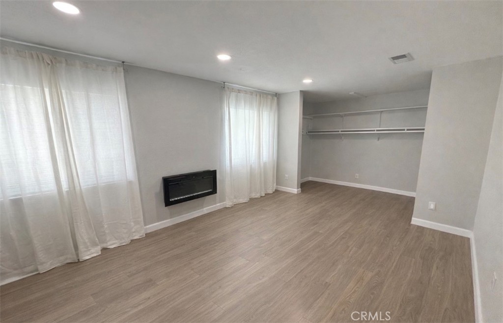 45414 Raysack Avenue Lancaster, CA 93535 - Photo 9 of 25 Main unit living room