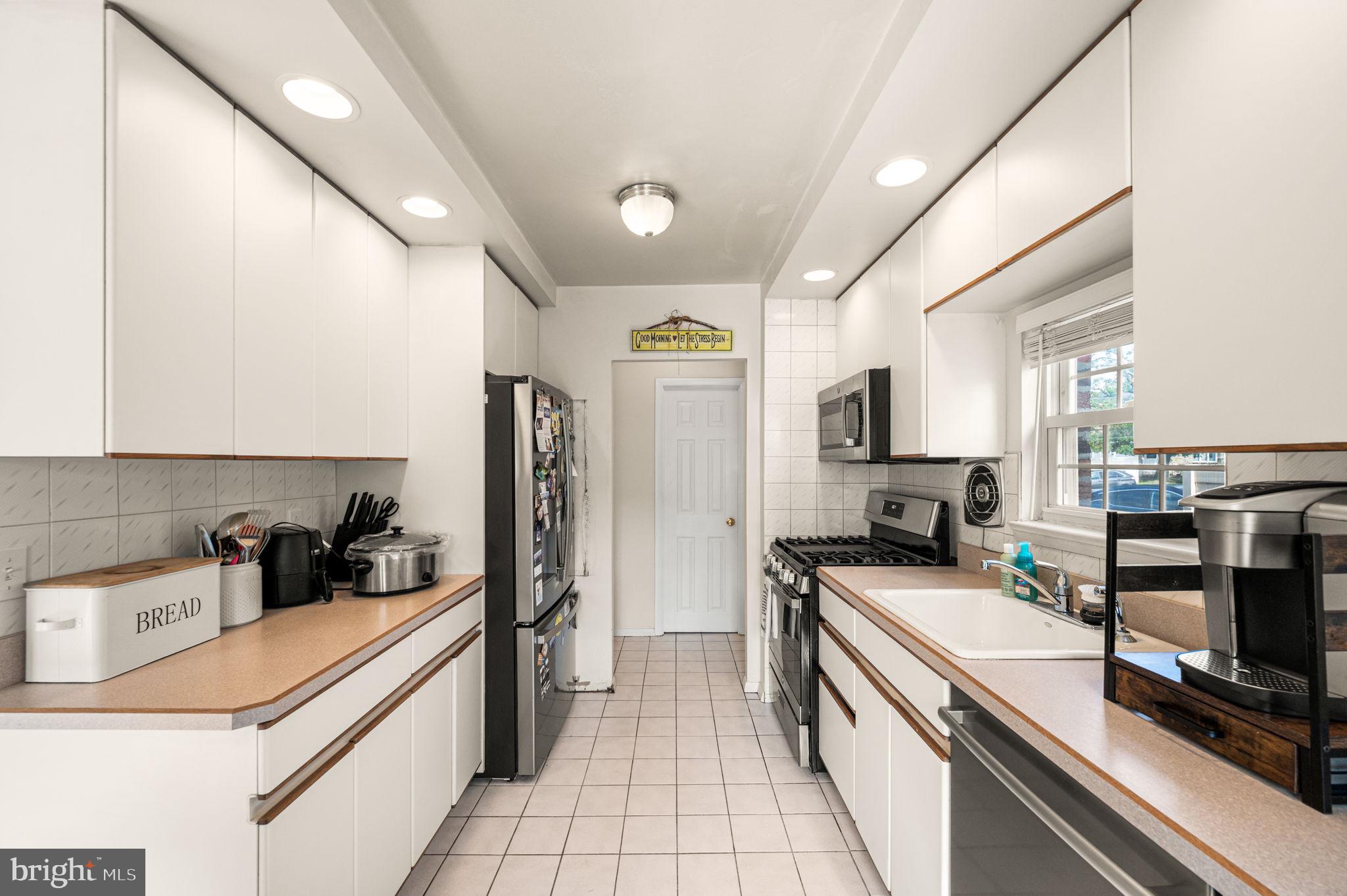 13043 Worthington Road Philadelphia, PA 19116 - Photo 9 of 31 Gallery Image 9