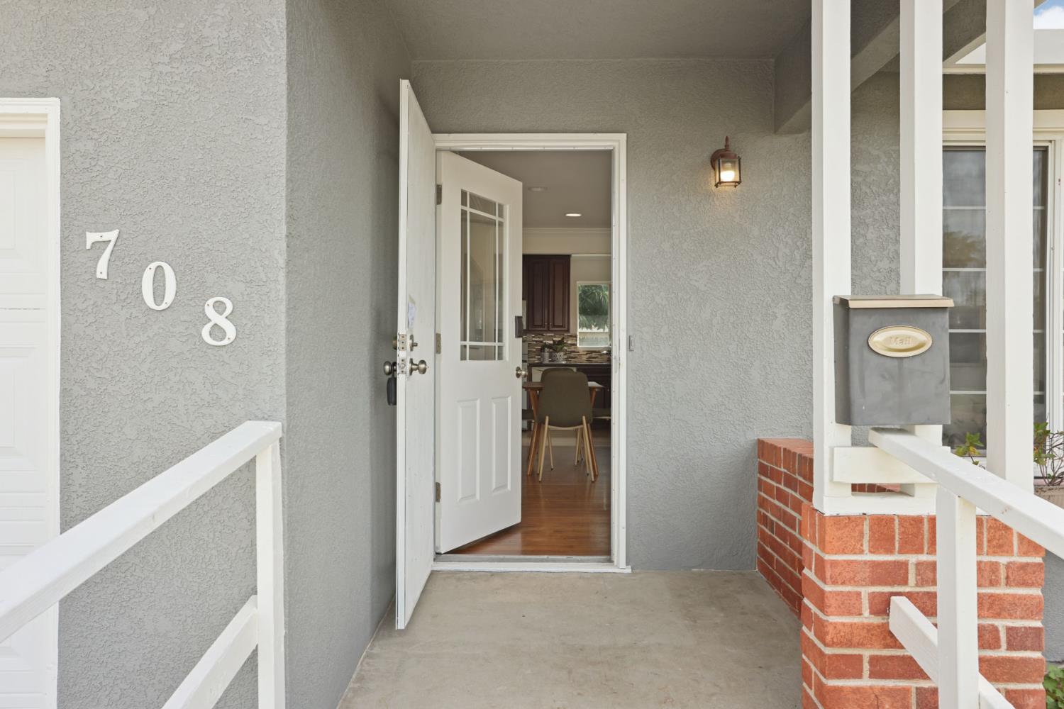 708 Ribier Avenue Lodi, CA 95240 - Photo 2 of 36