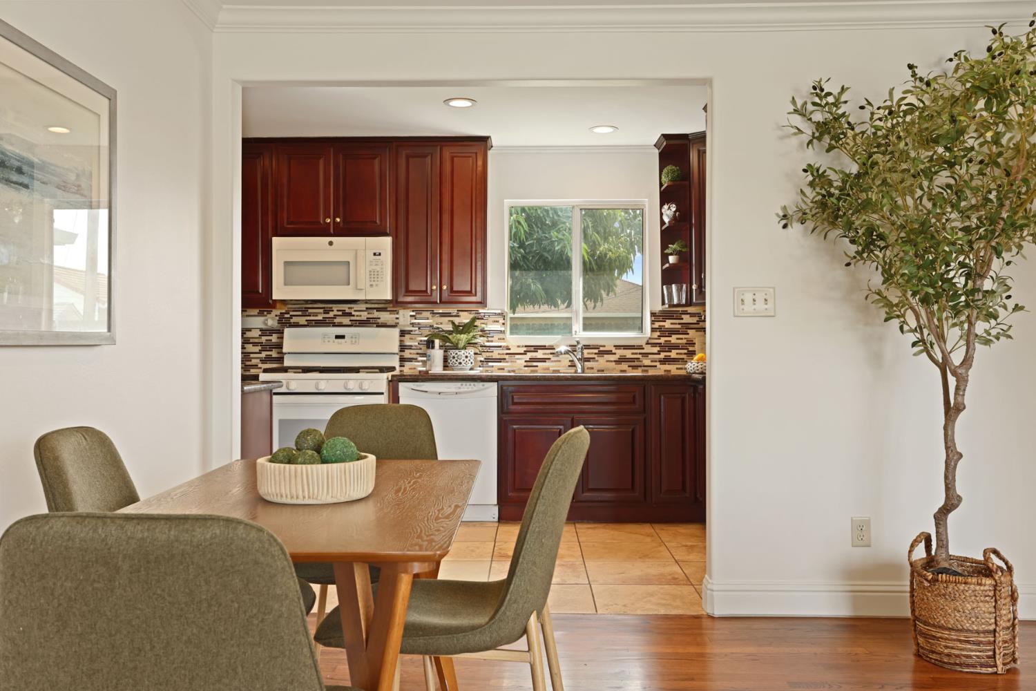 708 Ribier Avenue Lodi, CA 95240 - Photo 10 of 36