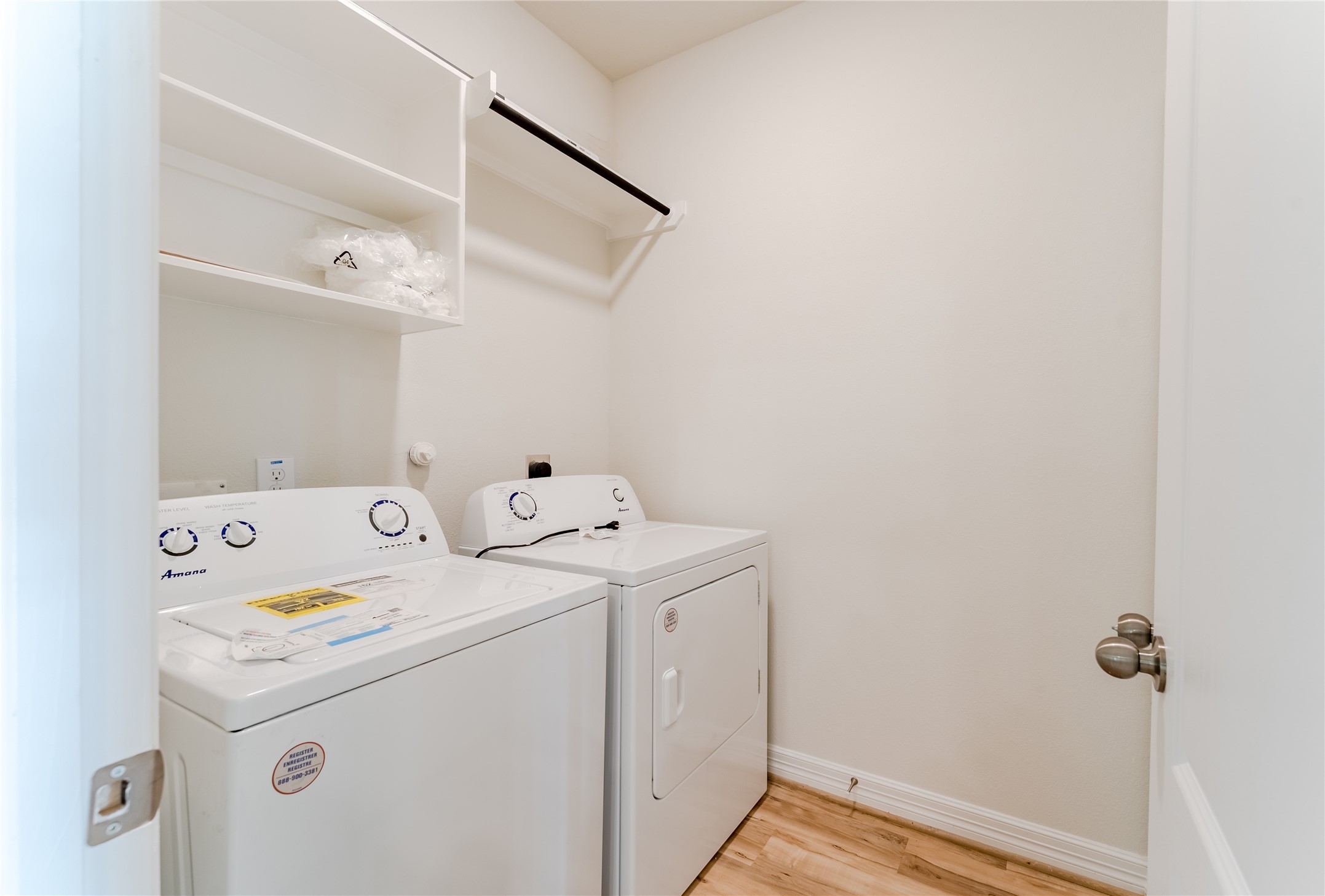 8439 Red Shiner Way Fulshear, TX 77441 - Photo 19 of 26 Laundry room