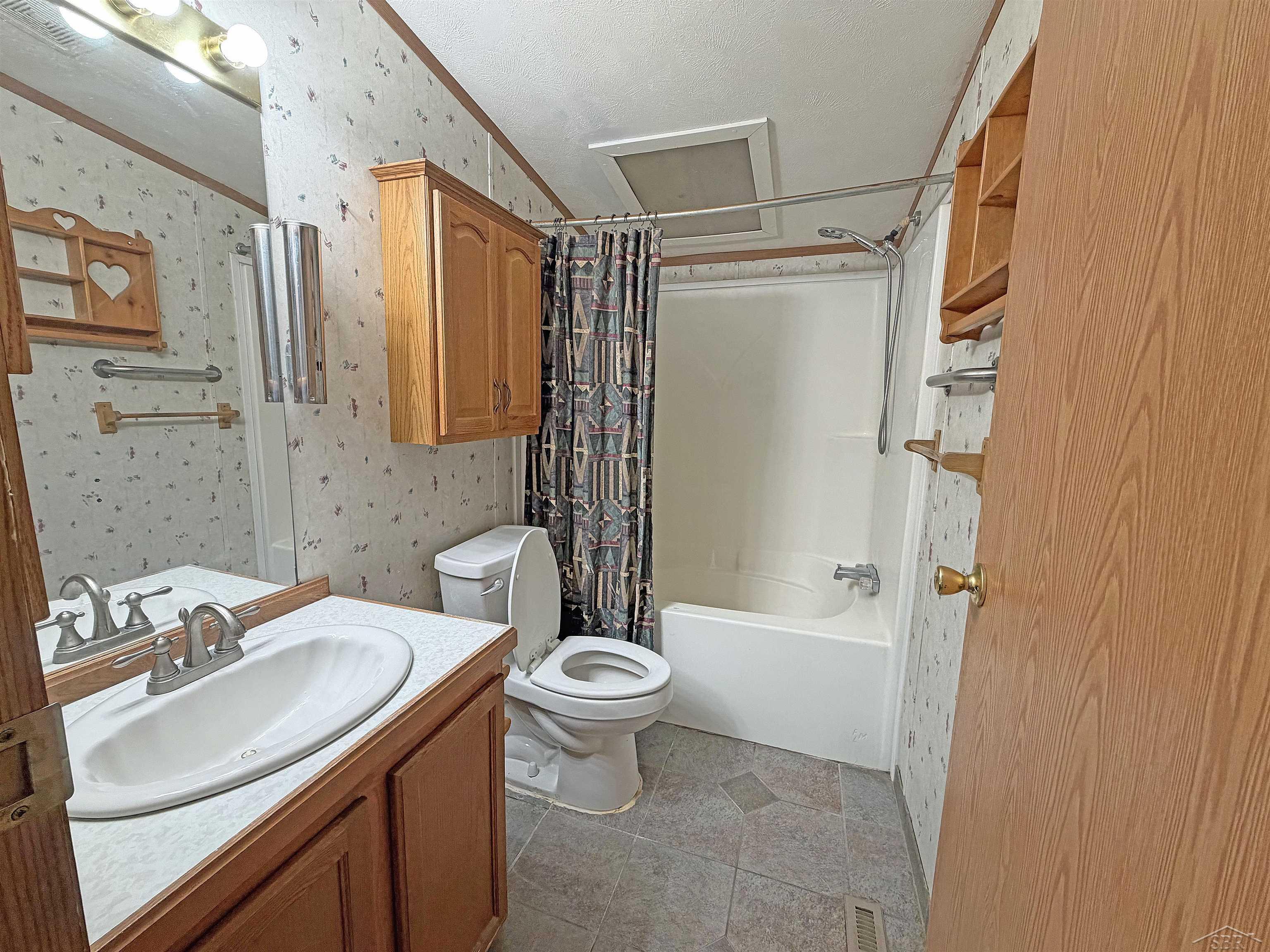 300 East Winegars Road Beaverton, MI 48612 - Photo 7 of 22