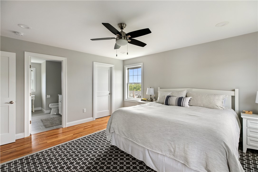 24 Coddington Highway Middletown, RI 02842 - Photo 24 of 49