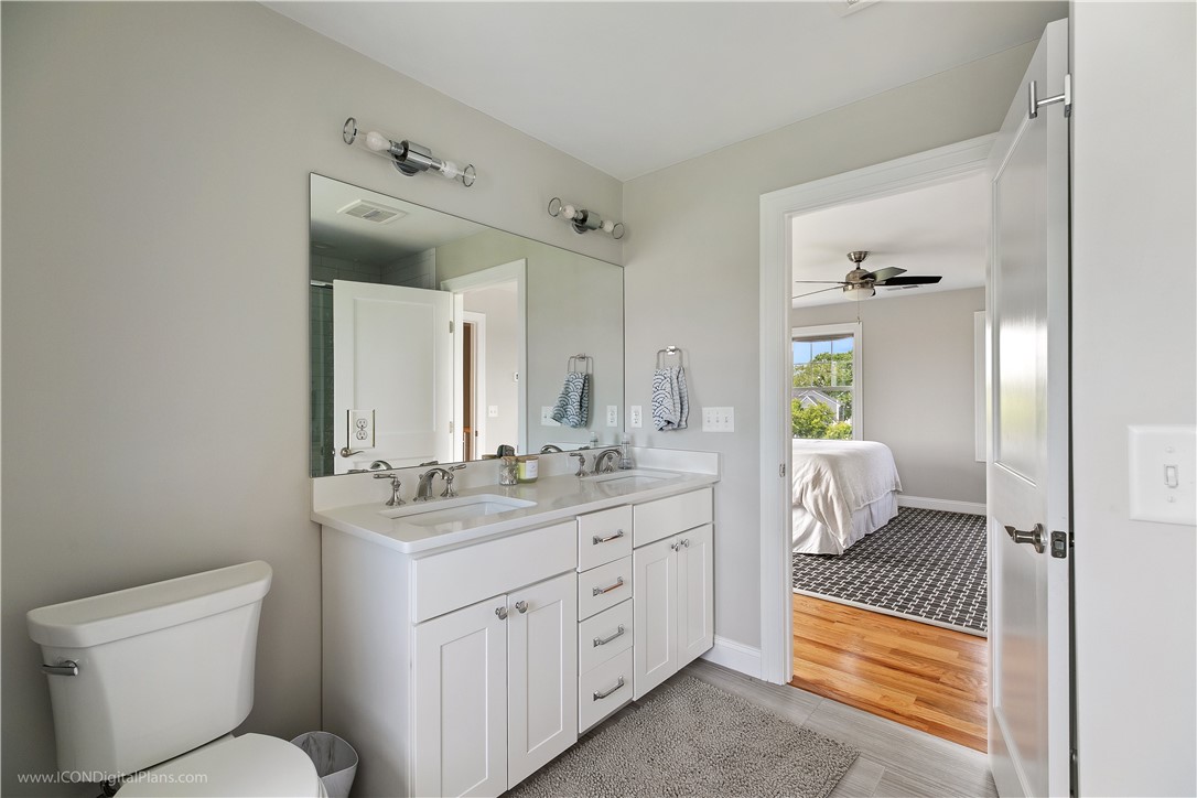 24 Coddington Highway Middletown, RI 02842 - Photo 27 of 49