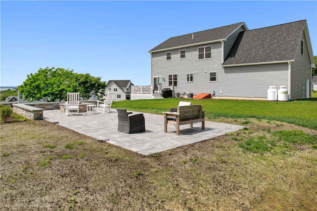 24 Coddington Highway Middletown, RI 02842 - Photo 42 of 49