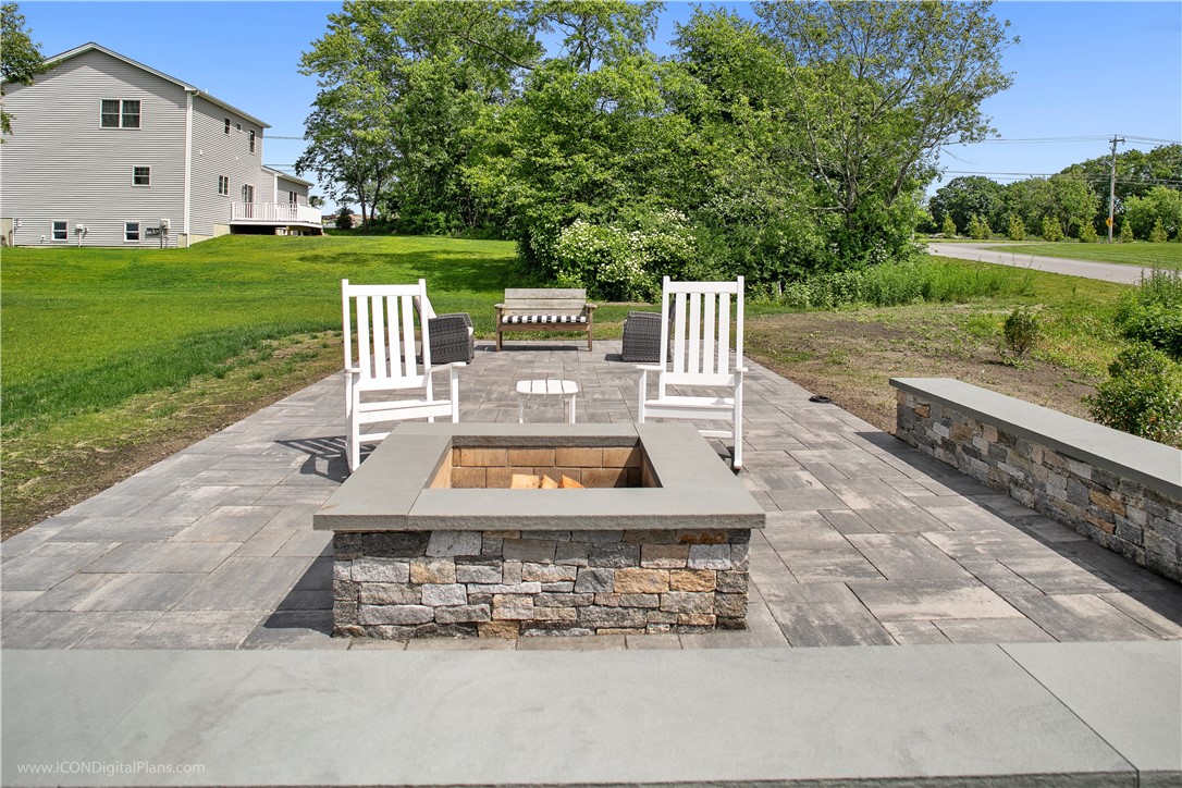 24 Coddington Highway Middletown, RI 02842 - Photo 43 of 49