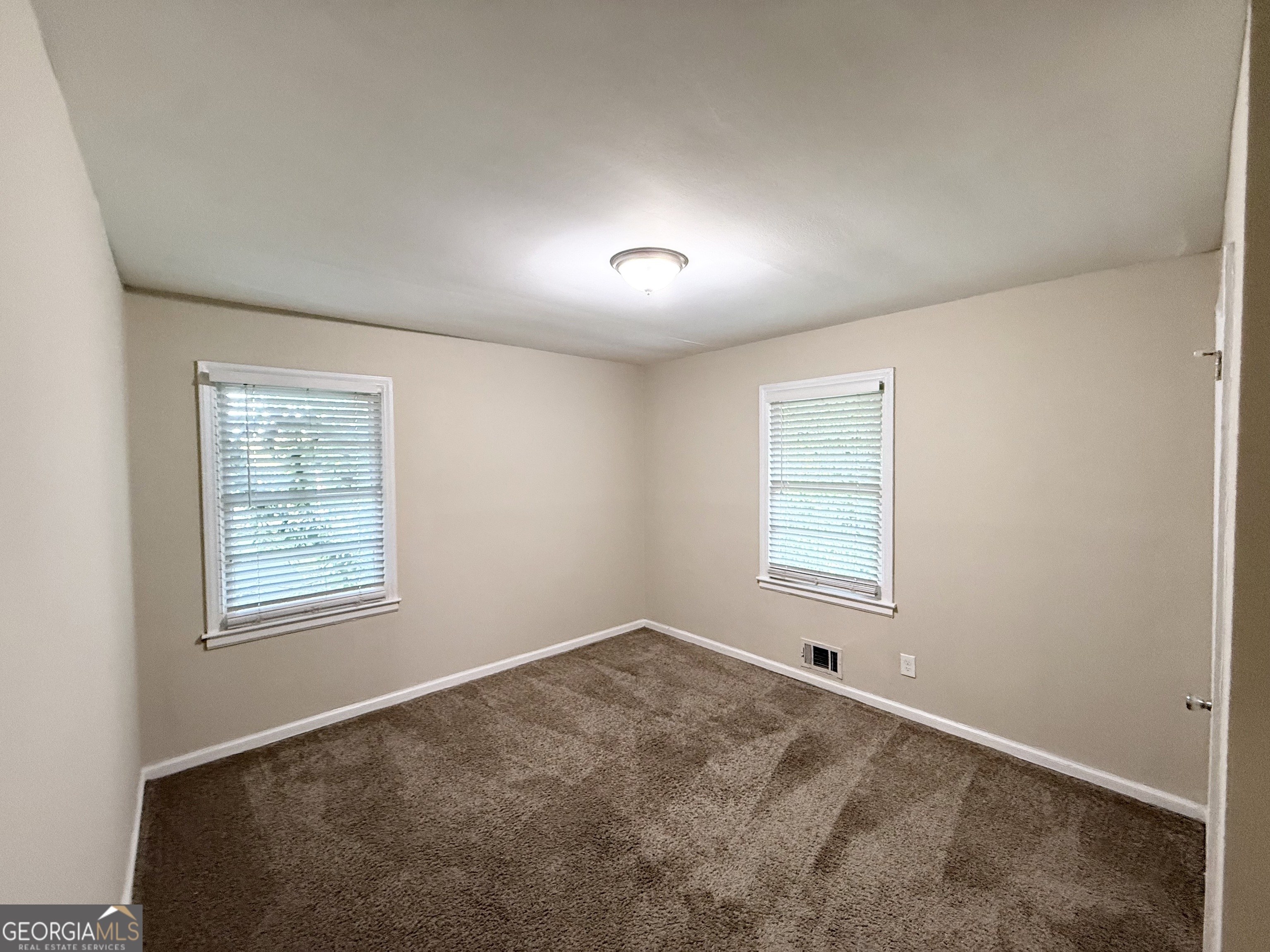 1260 Richland Road Southwest Atlanta, GA 30310 - Photo 10 of 11 Gallery Image 10