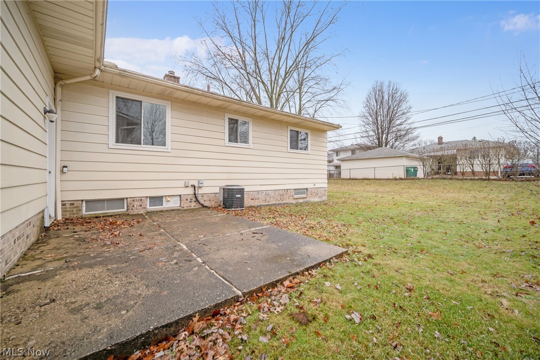 15067 Rochelle Drive Maple Heights, OH 44137 - Photo 25 of 31