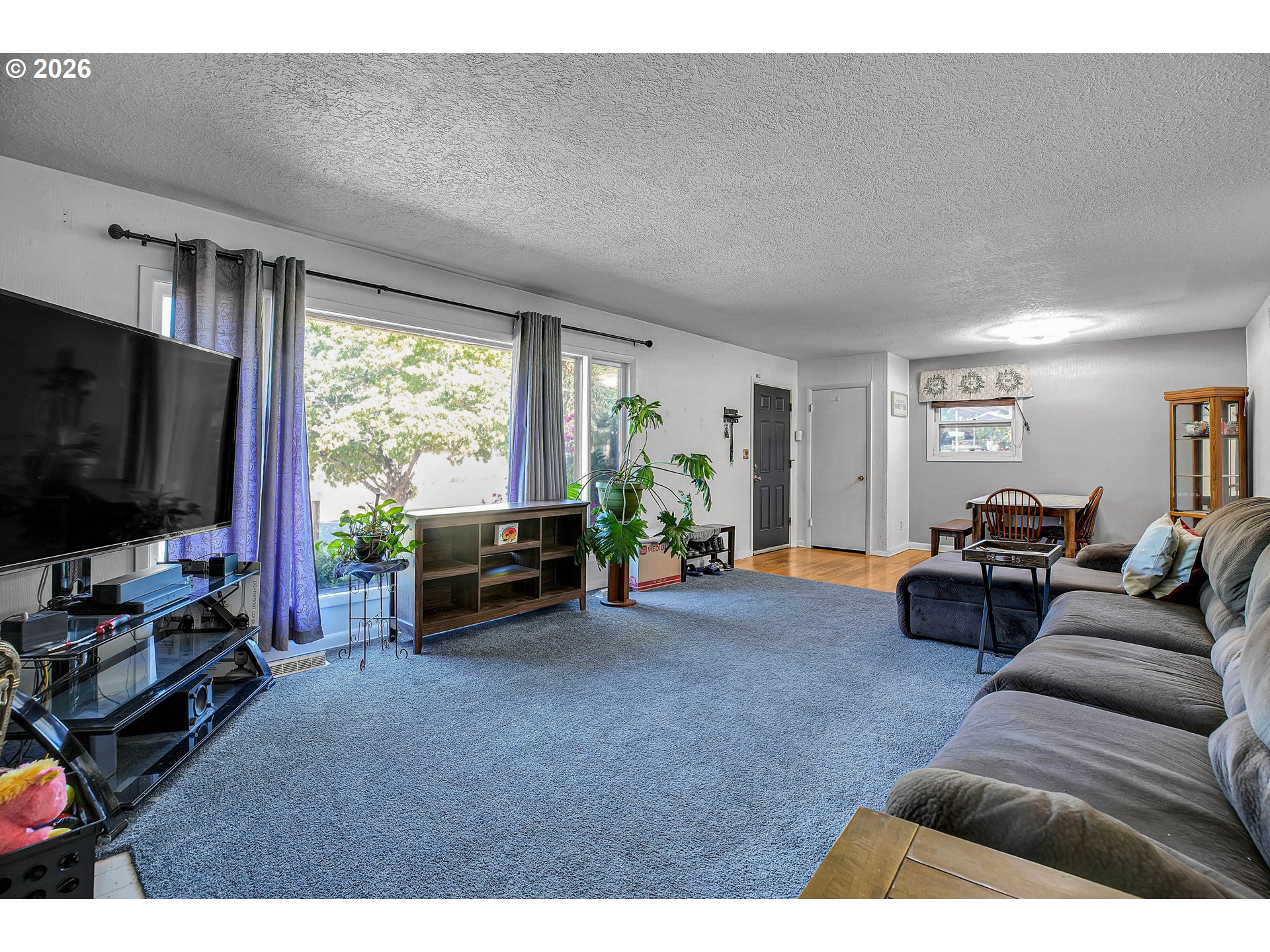 2918 Southeast 143rd Avenue Portland, OR 97236 - Photo 4 of 28