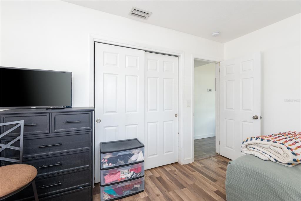 503 Hedge Row Road Brandon, FL 33510 - Photo 18 of 37