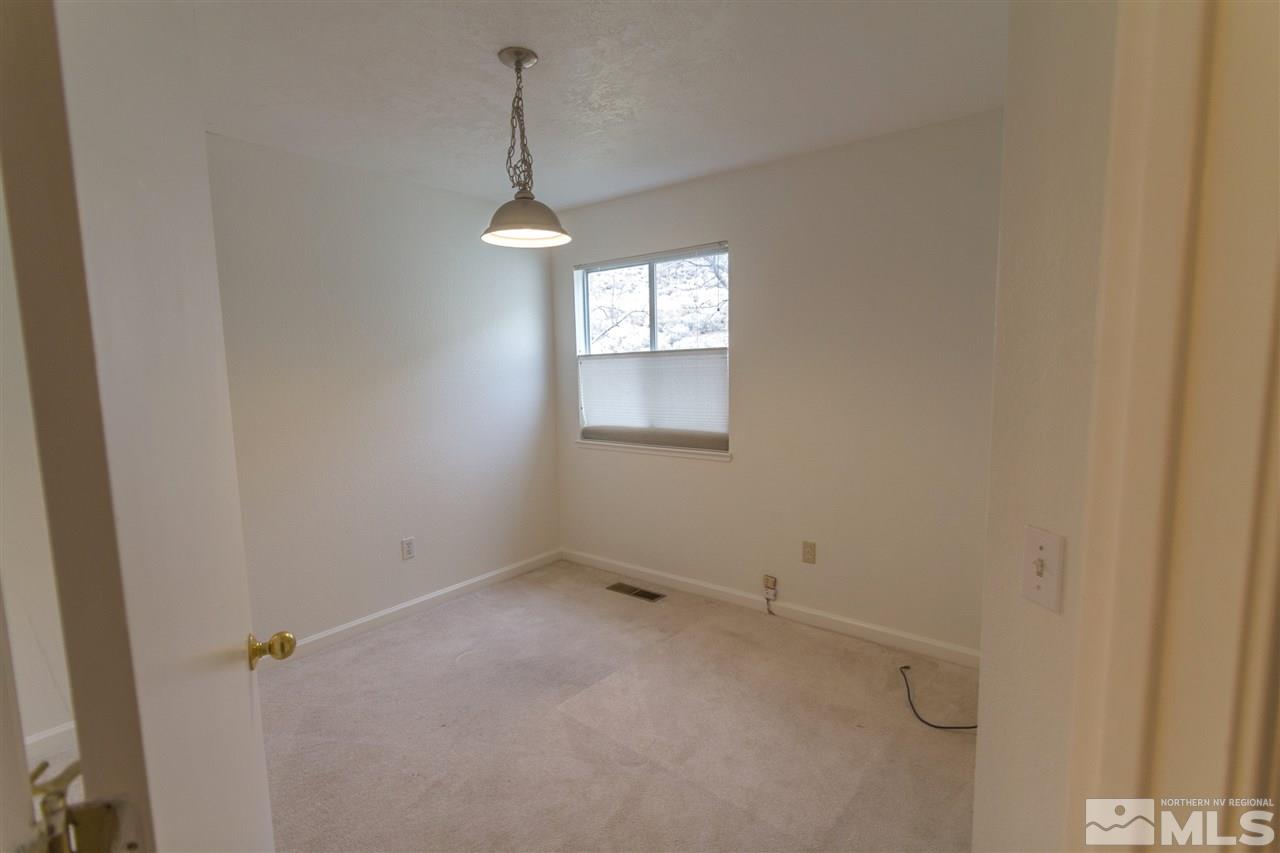 4533 Carisbrook Lane Reno, NV 89502 - Photo 21 of 25 Photo 21