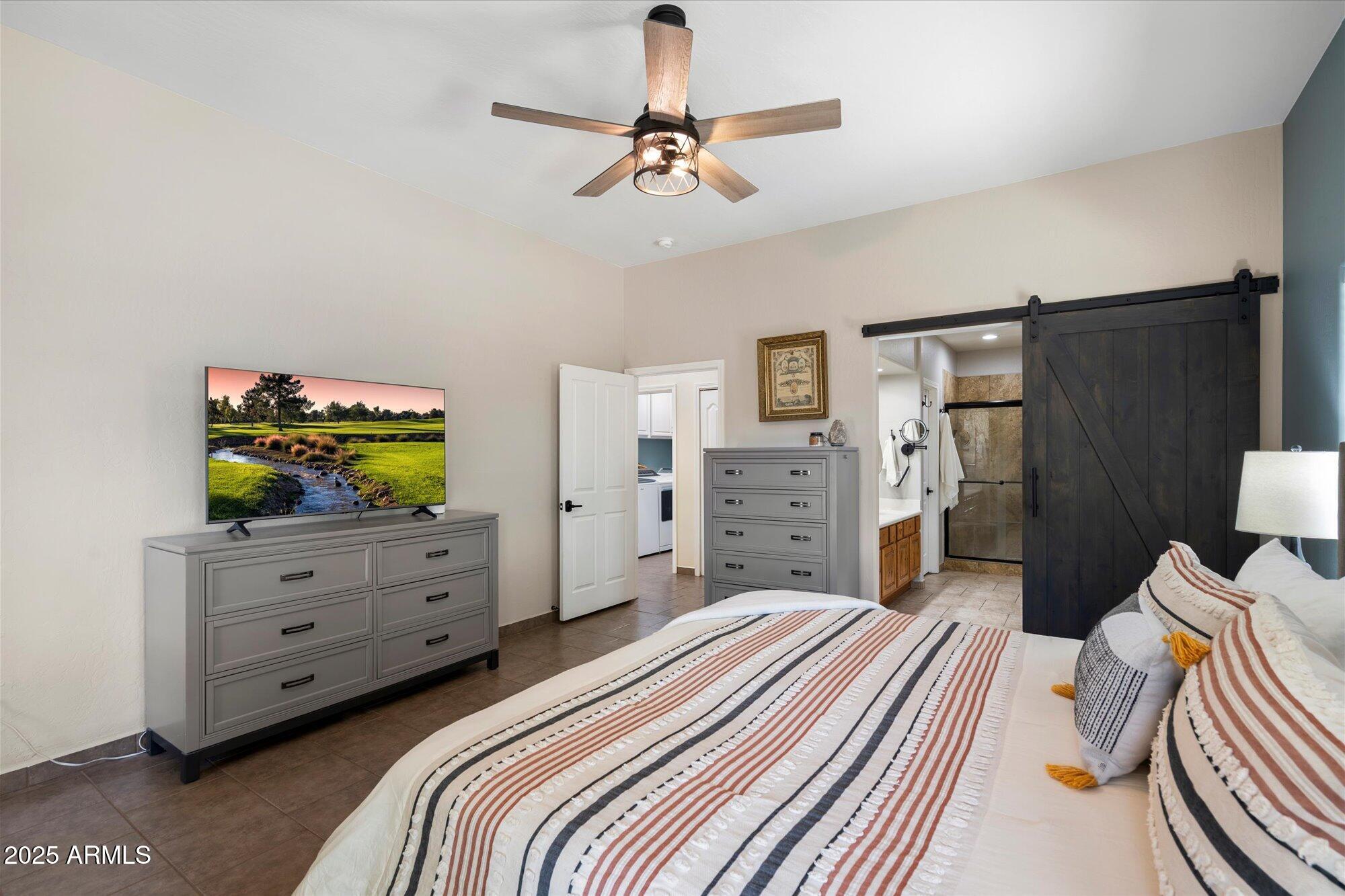 2815 West Irvine Road Phoenix, AZ 85086 - Photo 15 of 36 Primary Bedroom