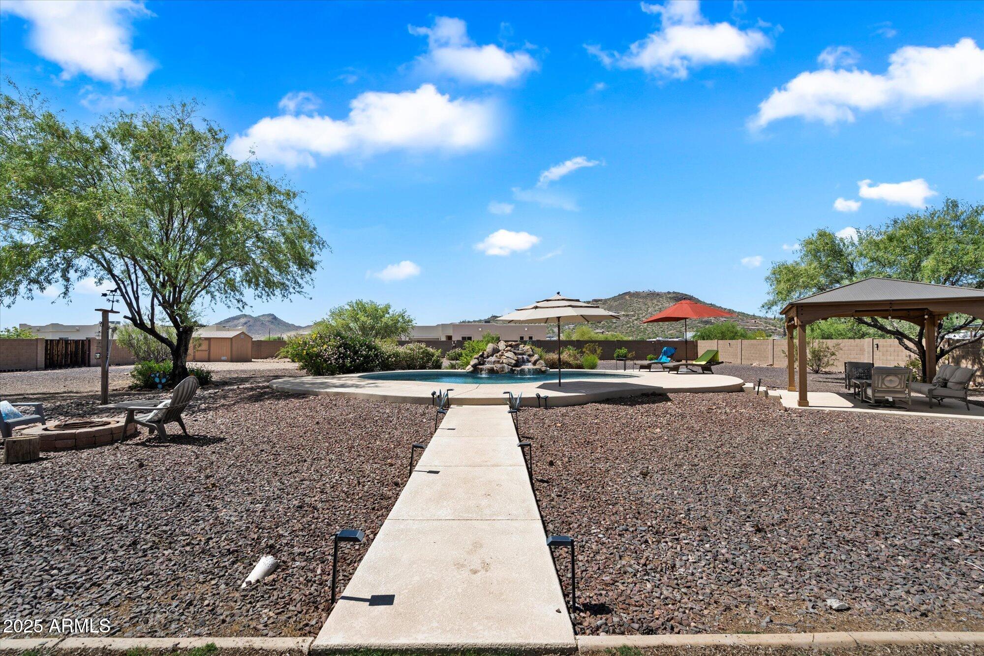 2815 West Irvine Road Phoenix, AZ 85086 - Photo 25 of 36 Huge Back Yard