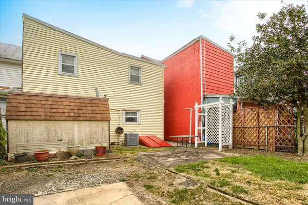 $155,000 | 430 North East Street, Carlisle, PA 17013