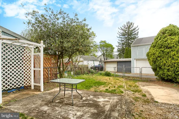 $155,000 | 430 North East Street, Carlisle, PA 17013