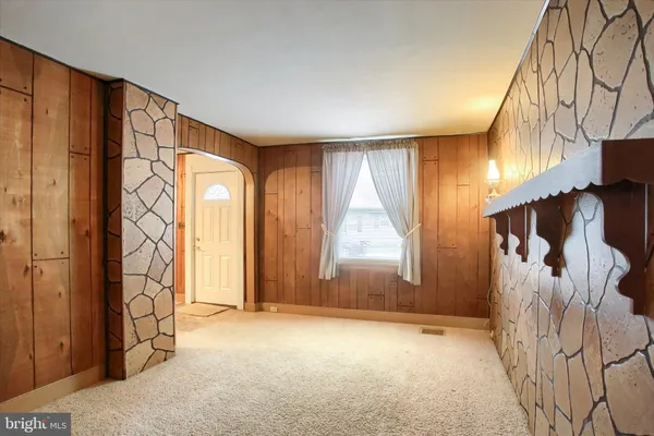 $155,000 | 430 North East Street, Carlisle, PA 17013
