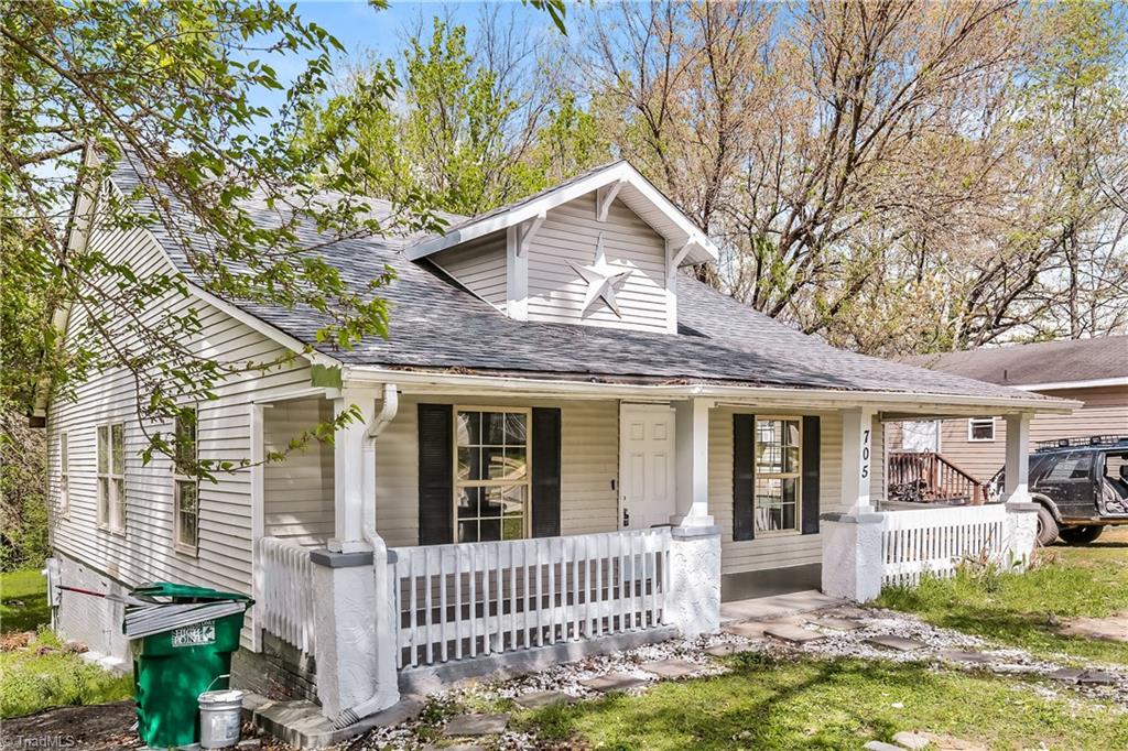 705 Wise Avenue High Point, NC 27260 - Photo 2 of 15