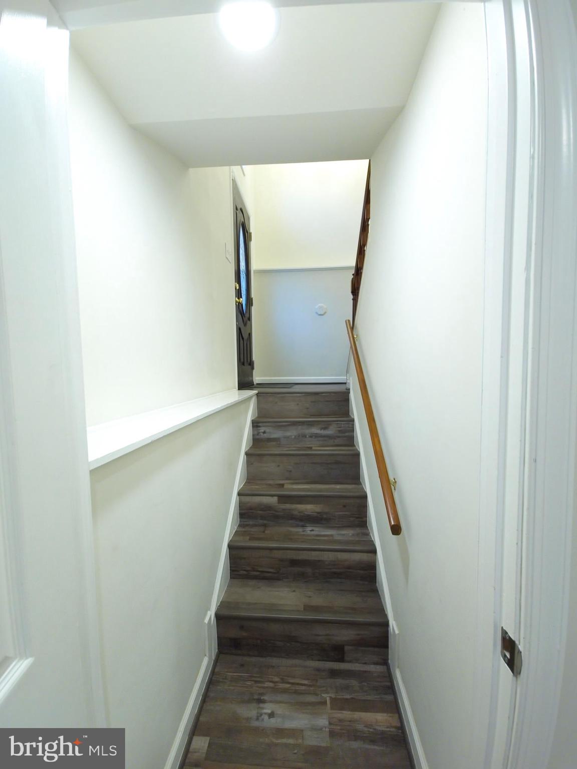 809 Duvall Highway Pasadena, MD 21122 - Photo 26 of 38 a view of entryway